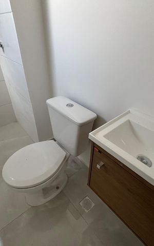 Apartamento para alugar com 38m², 2 quartos e sem vaga Apartamento para alugar com 38m², 2 quartos e sem vagaBanheiro