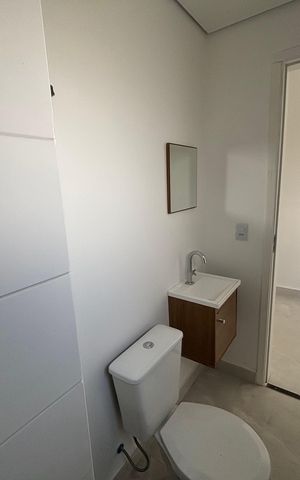 Apartamento para alugar com 38m², 2 quartos e sem vaga Apartamento para alugar com 38m², 2 quartos e sem vagaBanheiro
