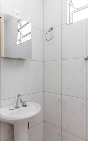 Casa para alugar com 90m², 2 quartos e sem vagaBanheiro