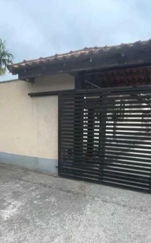Casa para alugar com 115m², 2 quartos e 2 vagas Casa para alugar com 115m², 2 quartos e 2 vagasFachada