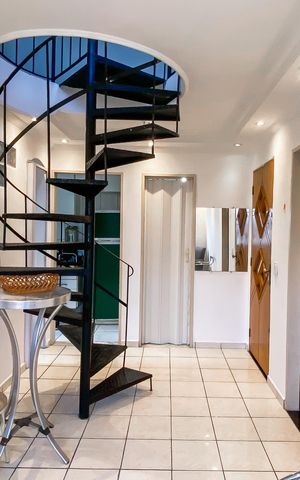 Apartamento para alugar com 110m², 3 quartos e 1 vaga Apartamento para alugar com 110m², 3 quartos e 1 vagaSala