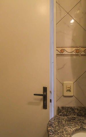Apartamento à venda com 45m², 2 quartos e 1 vaga Apartamento à venda com 45m², 2 quartos e 1 vagaBanheiro