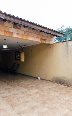 Casa à venda com 125m², 2 quartos e 2 vagasVaranda