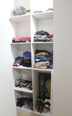 Casa de condomínio à venda com 180m², 2 quartos e 2 vagasCloset da Suíte