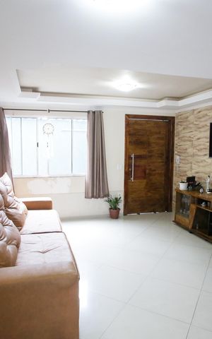 Casa de condomínio à venda com 180m², 2 quartos e 2 vagasSala de Estar
