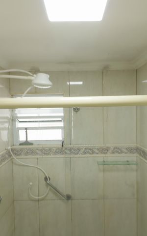 Apartamento à venda com 105m², 3 quartos e 2 vagasBanheiro 2