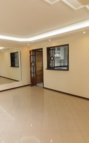 Apartamento à venda com 105m², 3 quartos e 2 vagasSala