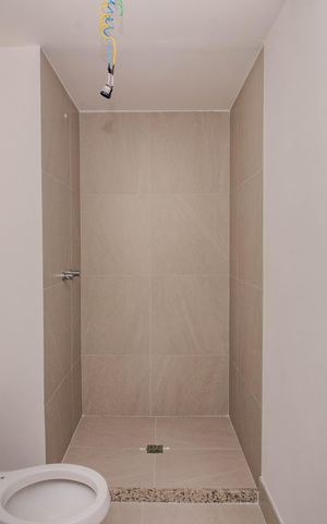 Apartamento à venda com 93m², 3 quartos e 2 vagas Apartamento à venda com 93m², 3 quartos e 2 vagasBanheiro Social