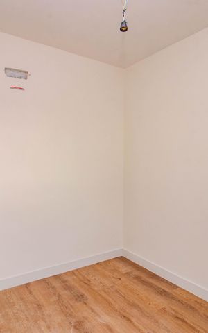 Apartamento à venda com 93m², 3 quartos e 2 vagas Apartamento à venda com 93m², 3 quartos e 2 vagasQuarto 2