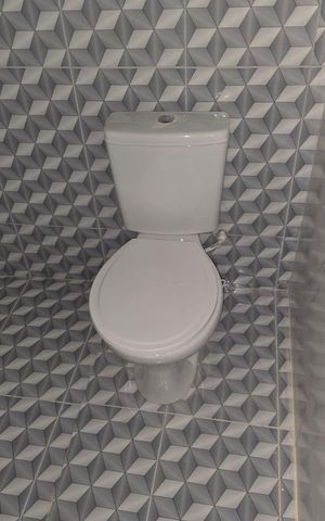 Studio para alugar com 36m², 2 quartos e sem vaga Studio para alugar com 36m², 2 quartos e sem vagaBanheiro Social