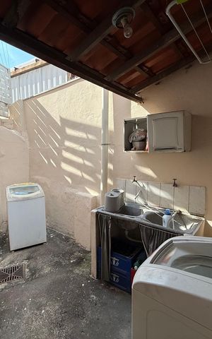 Casa à venda com 180m², 2 quartos e 1 vaga Casa à venda com 180m², 2 quartos e 1 vagaÁrea de serviço