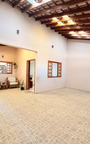 Casa à venda com 146m², 2 quartos e 3 vagasGaragem