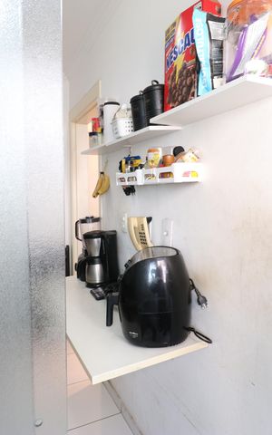 Apartamento à venda com 45m², 2 quartos e sem vagaCozinha e Área de Serviço