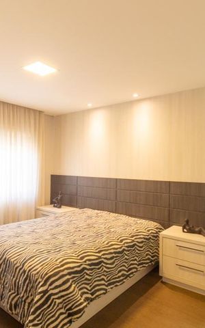 Casa de condomínio à venda com 430m², 6 quartos e 3 vagas Casa de condomínio à venda com 430m², 6 quartos e 3 vagasQuarto 5 Suite 4