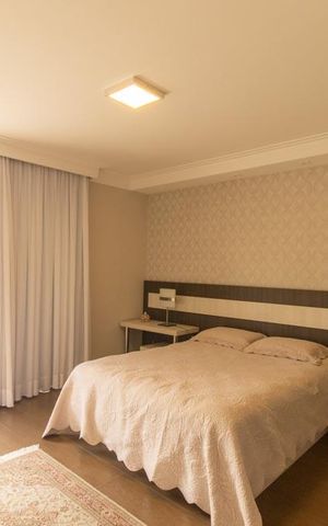 Casa de condomínio à venda com 430m², 6 quartos e 3 vagas Casa de condomínio à venda com 430m², 6 quartos e 3 vagasQuarto 4 Suite 3