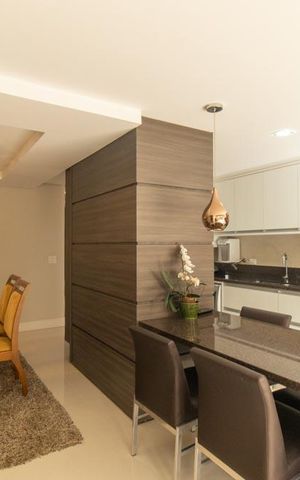 Casa de condomínio à venda com 430m², 6 quartos e 3 vagas Casa de condomínio à venda com 430m², 6 quartos e 3 vagasCozinha