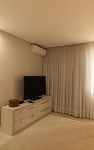 Casa de condomínio à venda com 430m², 6 quartos e 3 vagas Casa de condomínio à venda com 430m², 6 quartos e 3 vagasQuarto 6 Suite 5