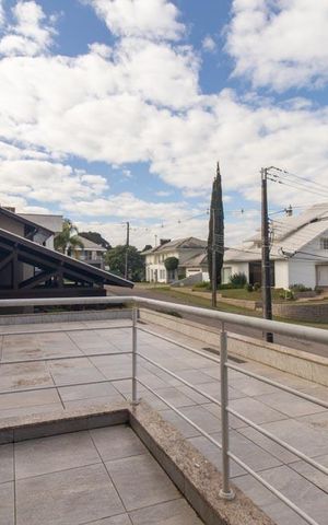 Casa de condomínio à venda com 430m², 6 quartos e 3 vagas Casa de condomínio à venda com 430m², 6 quartos e 3 vagasVaranda do Quarto 3