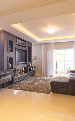 Casa de condomínio à venda com 430m², 6 quartos e 3 vagas Casa de condomínio à venda com 430m², 6 quartos e 3 vagasSala