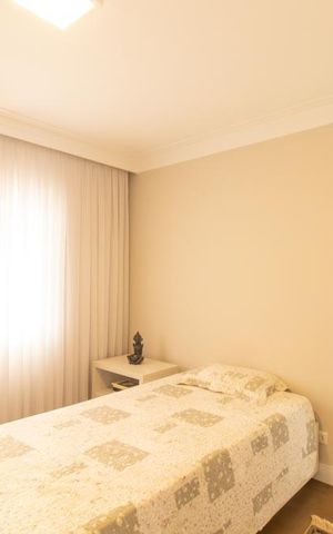 Casa de condomínio à venda com 430m², 6 quartos e 3 vagas Casa de condomínio à venda com 430m², 6 quartos e 3 vagasQuarto 2 Suite 2