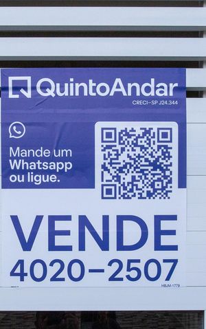 Casa à venda com 272m², 3 quartos e 2 vagasPlaquinha