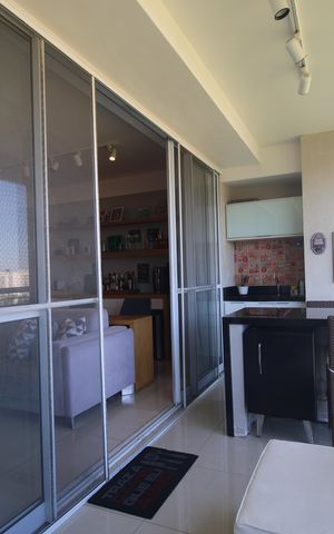 Apartamento à venda com 166m², 4 quartos e 3 vagasSala - Varanda