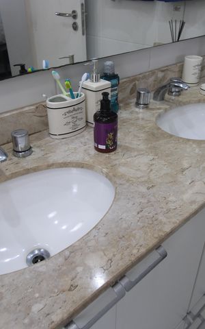 Apartamento à venda com 166m², 4 quartos e 3 vagasBanheiro da suíte 1