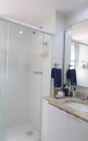 Apartamento à venda com 166m², 4 quartos e 3 vagasBanheiro da suíte 1