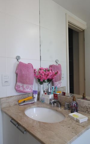 Apartamento à venda com 166m², 4 quartos e 3 vagasBanheiro da suíte 4 