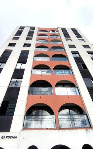 Apartamento à venda com 56m², 2 quartos e 1 vaga Apartamento à venda com 56m², 2 quartos e 1 vagaFachada