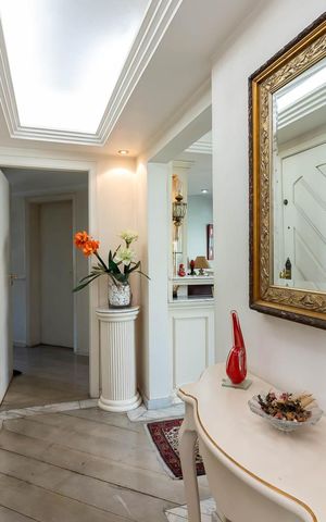 Apartamento à venda com 300m², 4 quartos e 5 vagasCorredor