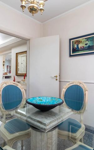 Apartamento à venda com 300m², 4 quartos e 5 vagasCopa
