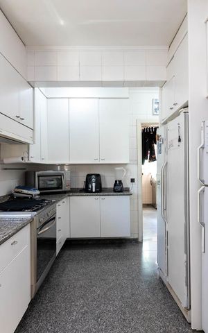 Apartamento à venda com 300m², 4 quartos e 5 vagasCozinha