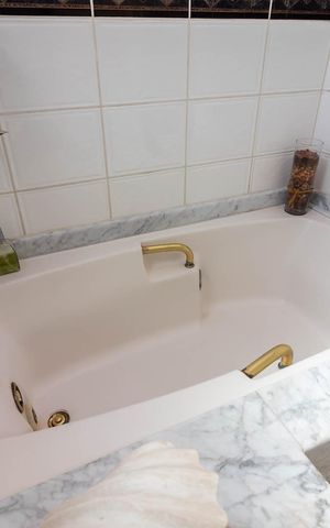 Apartamento à venda com 300m², 4 quartos e 5 vagasBanheiro da Suíte 1