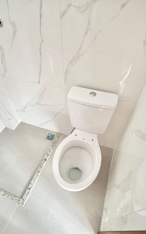 Apartamento à venda com 48m², 2 quartos e sem vaga Apartamento à venda com 48m², 2 quartos e sem vagaBanheiro