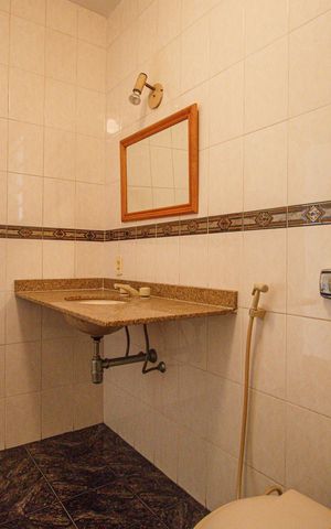 Apartamento à venda com 95m², 4 quartos e sem vaga Apartamento à venda com 95m², 4 quartos e sem vagaBanheiro