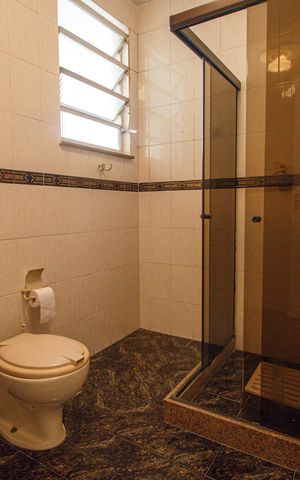 Apartamento à venda com 95m², 4 quartos e sem vaga Apartamento à venda com 95m², 4 quartos e sem vagaBanheiro