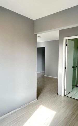 Apartamento à venda com 67m², 2 quartos e 1 vaga Apartamento à venda com 67m², 2 quartos e 1 vagaSala
