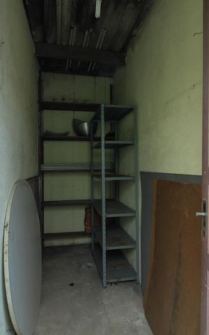Casa à venda com 233m², 4 quartos e 2 vagas Casa à venda com 233m², 4 quartos e 2 vagasDespensa