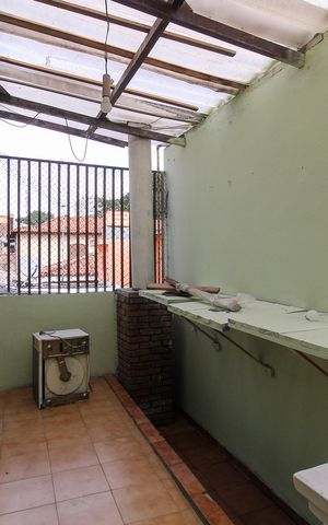 Casa à venda com 233m², 4 quartos e 2 vagas Casa à venda com 233m², 4 quartos e 2 vagasQuintal