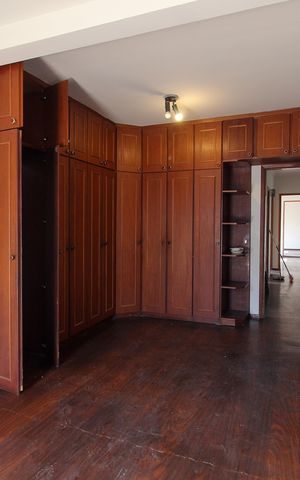 Casa à venda com 233m², 4 quartos e 2 vagas Casa à venda com 233m², 4 quartos e 2 vagasQuarto 1