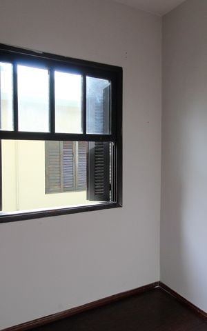 Casa à venda com 233m², 4 quartos e 2 vagas Casa à venda com 233m², 4 quartos e 2 vagasQuarto 2