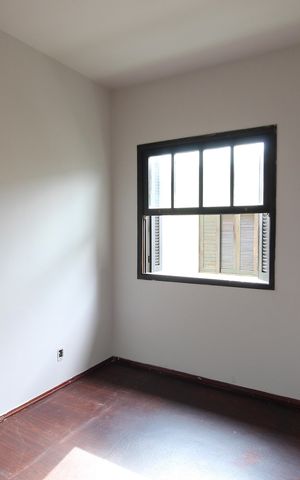 Casa à venda com 233m², 4 quartos e 2 vagas Casa à venda com 233m², 4 quartos e 2 vagasSala 2
