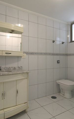 Apartamento à venda com 154m², 3 quartos e 1 vagaBanheiro da Suíte