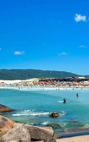 Casa para alugar com 146m², 2 quartos e 2 vagas