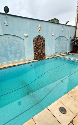 Casa à venda com 493m², 6 quartos e 8 vagasPiscina