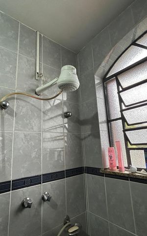 Casa à venda com 493m², 6 quartos e 8 vagasBanheiro Social 1