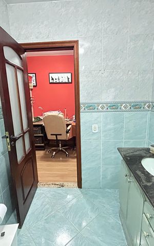 Casa à venda com 493m², 6 quartos e 8 vagasBanheiro da Suíte