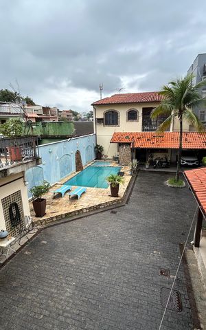 Casa à venda com 493m², 6 quartos e 8 vagasVista da varanda