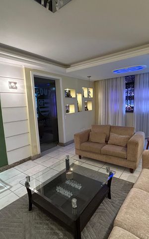 Casa à venda com 493m², 6 quartos e 8 vagasSala 1